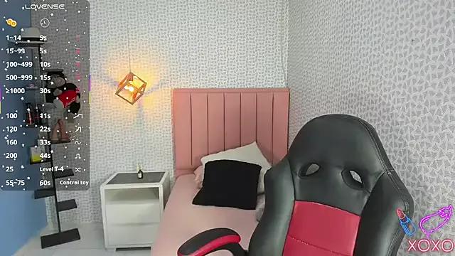 Try our streaming cams variety and talk on a personal level with our adorable girls streamers, showing off their bountiful shapes and dildos.