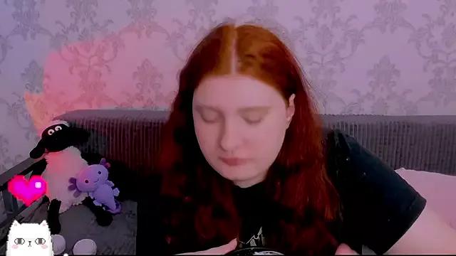 Rosie_Pumpkin from StripChat