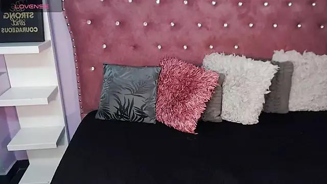 Try our streaming cams variety and talk on a personal level with our adorable girls streamers, showing off their bountiful shapes and dildos.