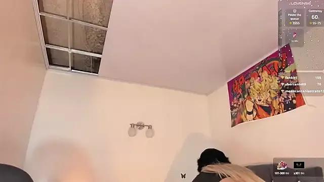 Rossedewitt_ from StripChat is Freechat