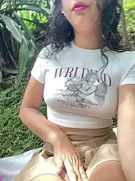 RosseMelody from StripChat is Freechat
