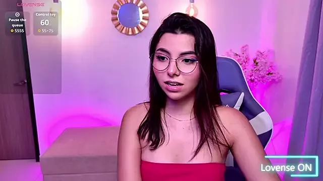 Rossie_Channel from StripChat is Freechat
