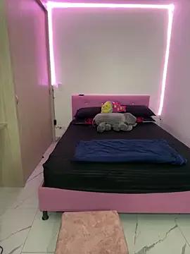 rossyrossell from StripChat is Freechat
