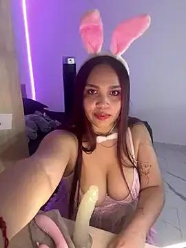 rossyrossell from StripChat is Freechat