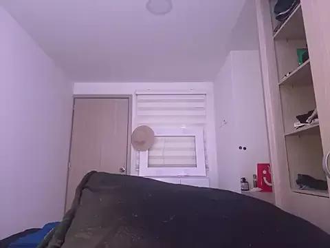 rossyrossell from StripChat is Freechat