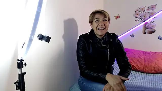 rosyxs1 from StripChat is Freechat