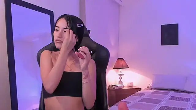 Try our streaming cams variety and talk on a personal level with our adorable girls streamers, showing off their bountiful shapes and dildos.