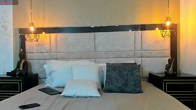 RousseWalker from StripChat is Freechat