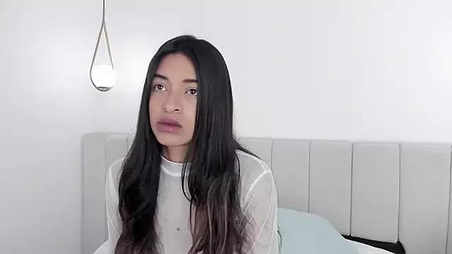 RousyMoon from StripChat is Freechat