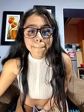 Rouuse95 from StripChat is Freechat
