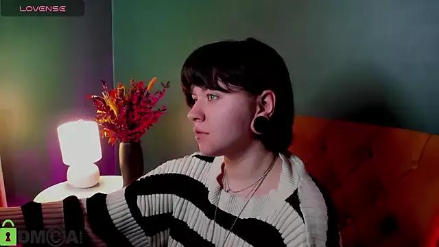 Try our streaming cams variety and talk on a personal level with our adorable girls streamers, showing off their bountiful shapes and dildos.