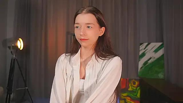 RoxieBolich from StripChat is Freechat