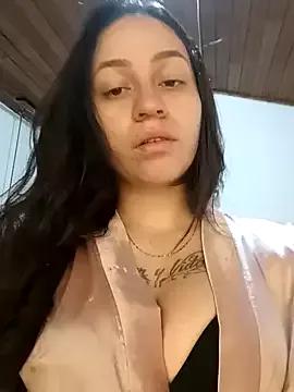 RoxxieAndrews777 from StripChat