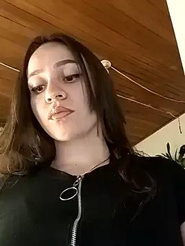 RoxxieAndrews777 from StripChat