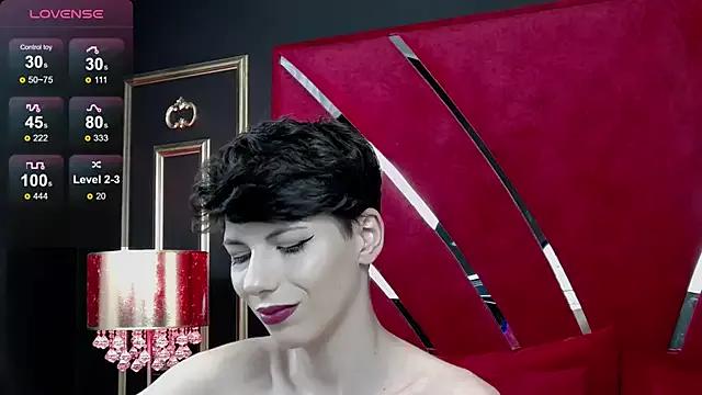 Roxxy_Rouge from StripChat