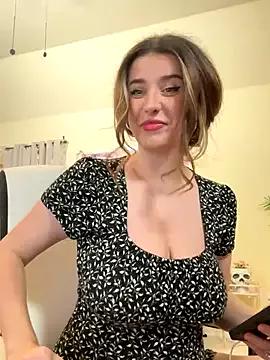 RoxxyDallas from StripChat