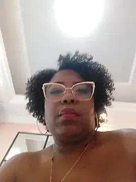 RoxyCaine from StripChat is Freechat