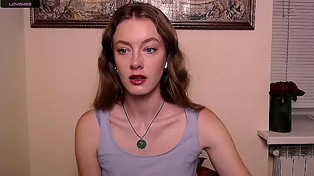 RoxySami_ from StripChat is Freechat