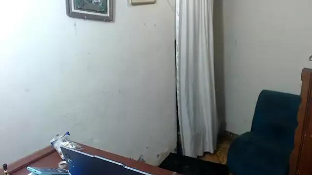 Roy_Whatson_Master from StripChat is Freechat