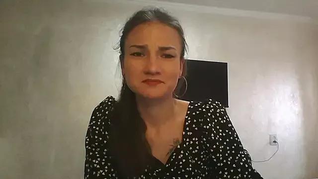 RoyalDessertt from StripChat is Freechat