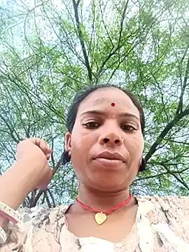 Rubi_sarma from StripChat is Freechat