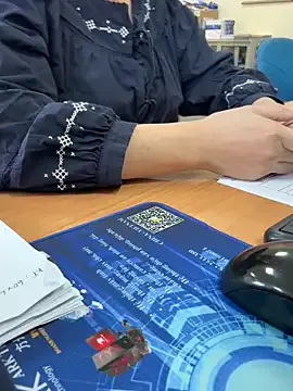 Ruby2000- from StripChat is Freechat