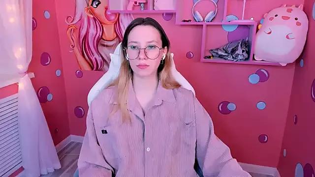 Try our streaming cams variety and talk on a personal level with our adorable girls streamers, showing off their bountiful shapes and dildos.