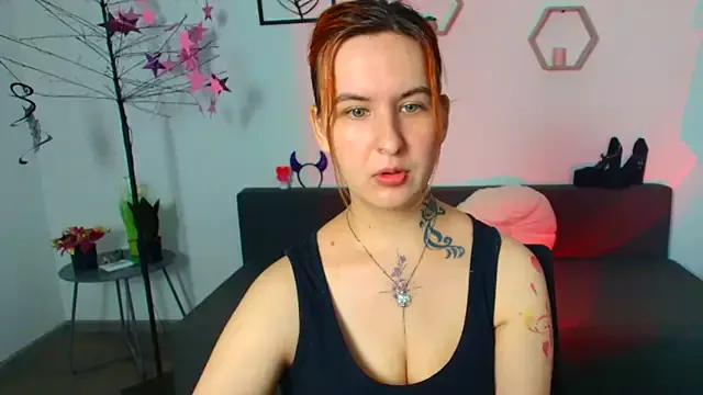 RubyHolmess from StripChat is Freechat