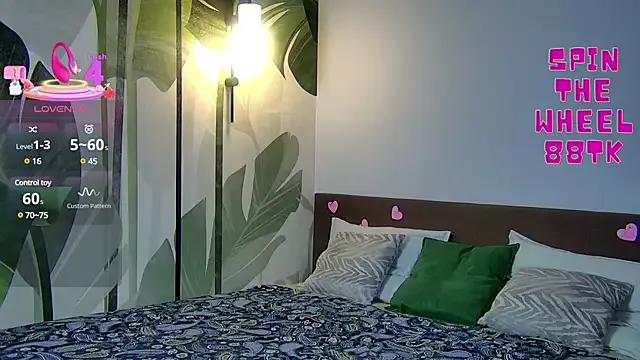 Try our streaming cams variety and talk on a personal level with our adorable girls streamers, showing off their bountiful shapes and dildos.