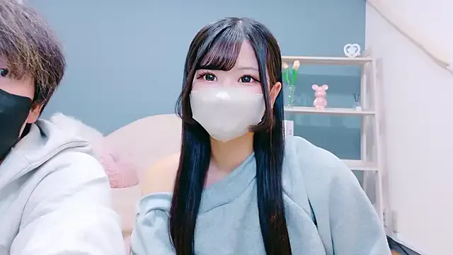 Ruru-shuv from StripChat