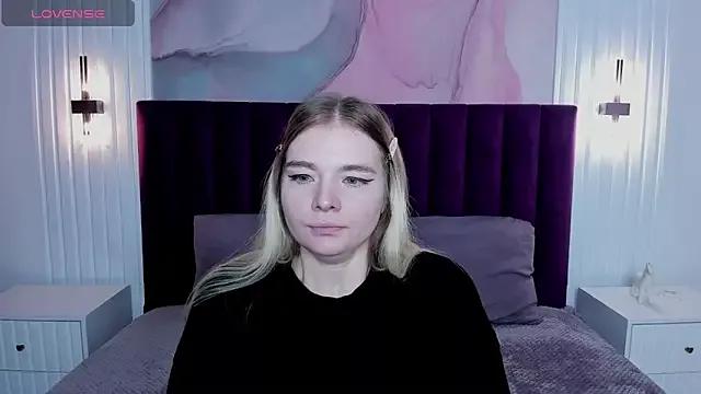 RuthBryant from StripChat is Freechat