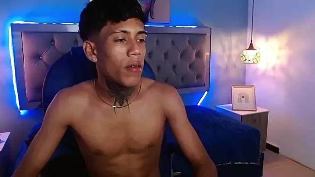 RyanKing19 from StripChat is Freechat