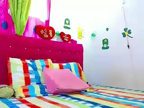 Try our streaming cams variety and talk on a personal level with our adorable girls streamers, showing off their bountiful shapes and dildos.