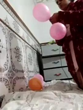 Saakoora from StripChat