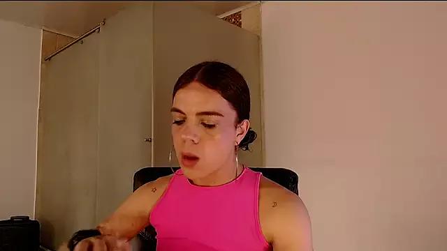 Try our streaming cams variety and talk on a personal level with our adorable girls streamers, showing off their bountiful shapes and dildos.