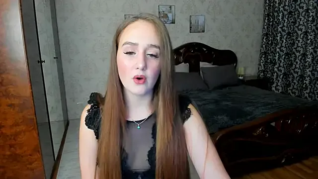 SabrinaCandi from StripChat is Freechat