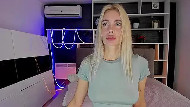 Try our streaming cams variety and talk on a personal level with our adorable girls streamers, showing off their bountiful shapes and dildos.