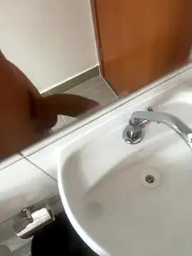 Safadin690 from StripChat