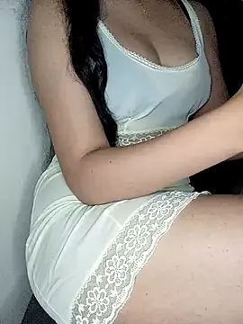 Sahamee on StripChat 