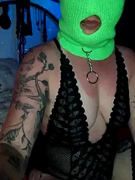 SaihtamX from StripChat