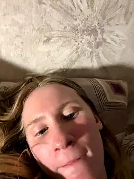 saint_cat25 from StripChat is Freechat