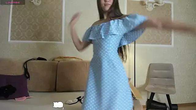 sakura_oki_doki from StripChat is Freechat