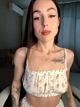 SakuraSara from StripChat