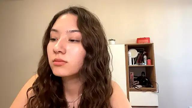 Sakuravice from StripChat