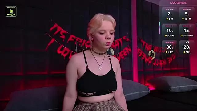 Try our streaming cams variety and talk on a personal level with our adorable girls streamers, showing off their bountiful shapes and dildos.