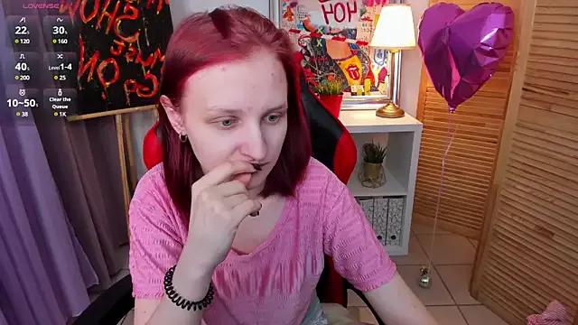 SallyFishery from StripChat
