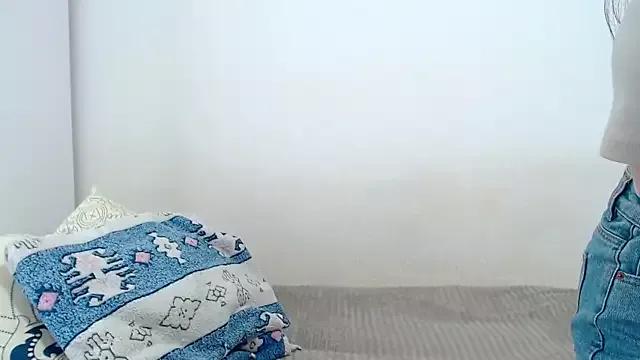 SallyMkn from StripChat