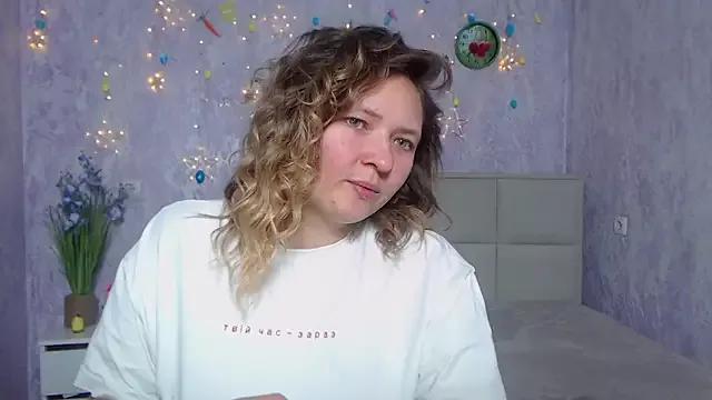 Try our streaming cams variety and talk on a personal level with our adorable girls streamers, showing off their bountiful shapes and dildos.