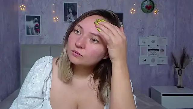 SallyVerda from StripChat