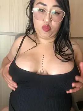 salome_Bri from StripChat is Freechat